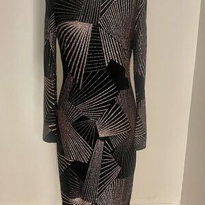 Gorgous Black & Gold Shimmery Betsy & Adam Dress!